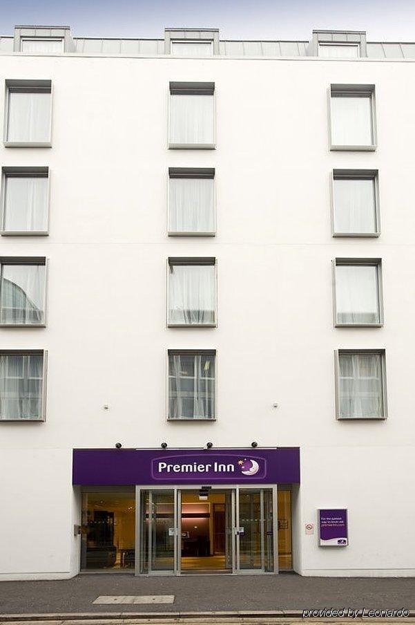 Premier Inn Belfast City Centre - Cathedral Quarter Exterior foto