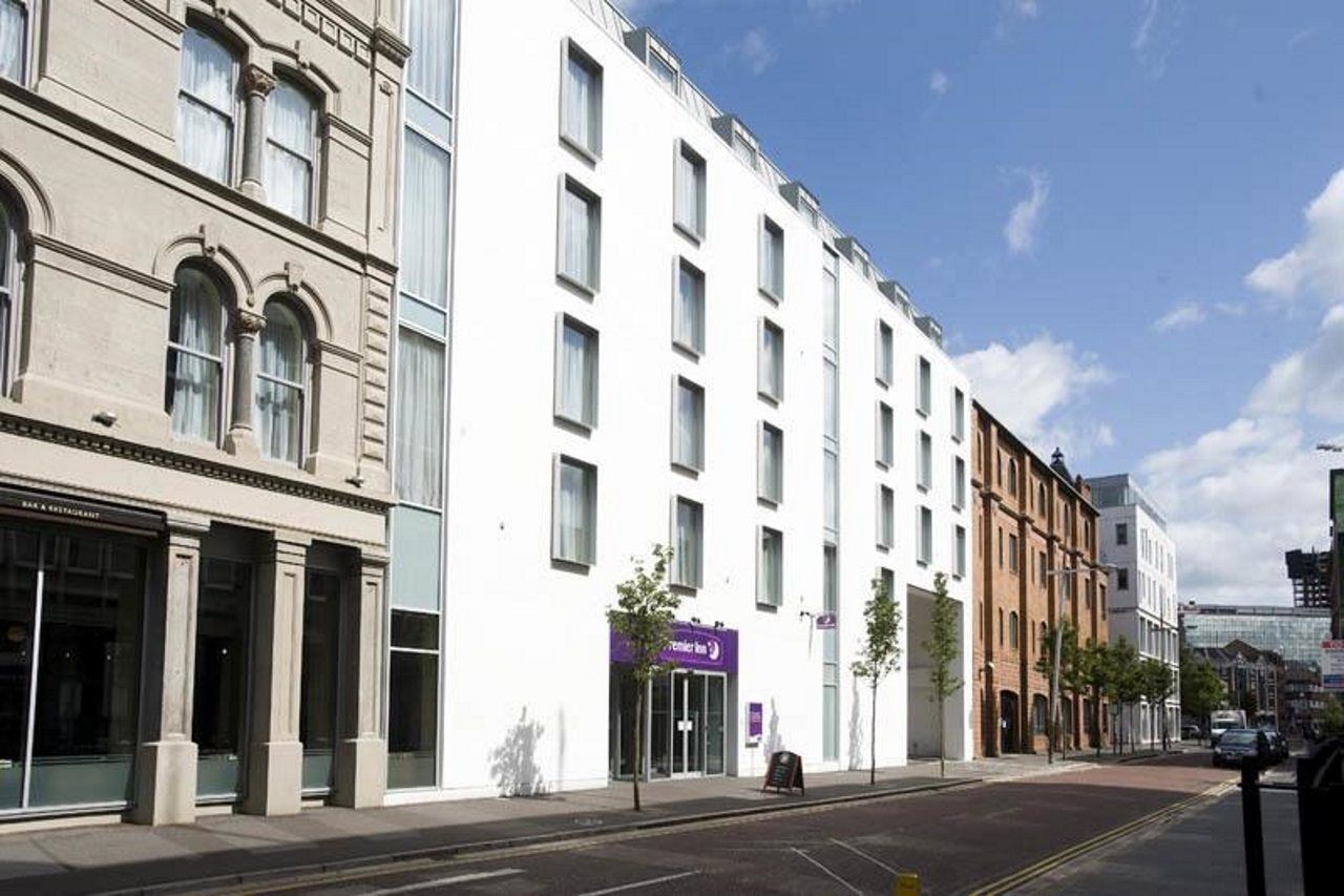 Premier Inn Belfast City Centre - Cathedral Quarter Exterior foto